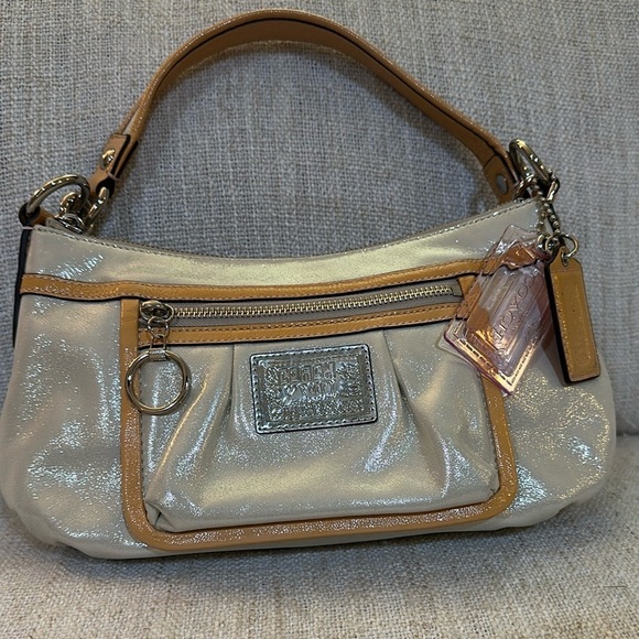 Coach Bag - Picture 1 of 14